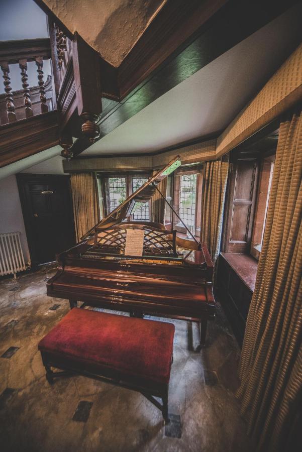 Caer Rhun Hall *